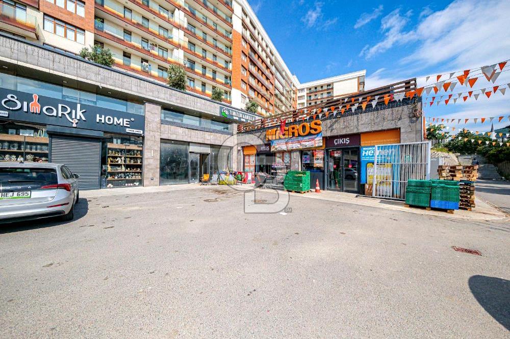 AYDOSLAND'DA MİGROSA KOMŞU KDV AVANTAJLI 227 M2 KİRALIK DÜKKAN