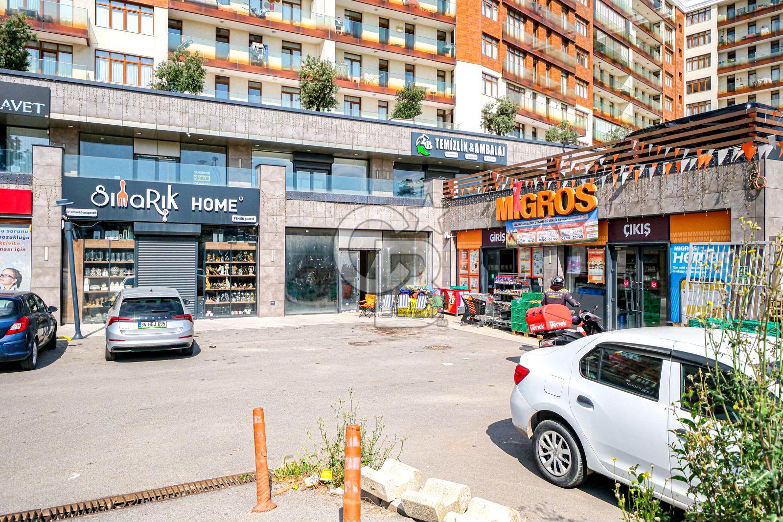 AYDOSLAND'DA 227 M2 SATILIK MİGROSA KOMŞU DÜKKAN
