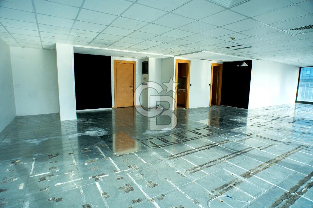 E-5 METRO ÇIKIŞI METRO OFİS'TE 285 M2 KİRALIK GENİŞ OFİS