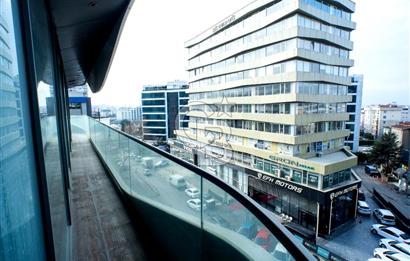 E-5 METRO ÇIKIŞI METRO OFİS'TE KİRALIK GENİŞ OFİS