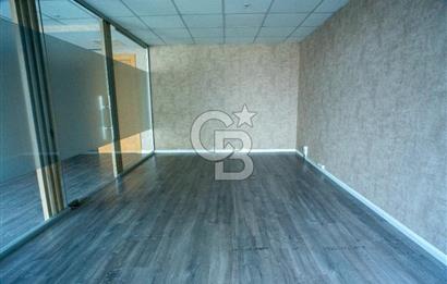 E-5 METRO ÇIKIŞI METRO OFİS'TE KİRALIK GENİŞ OFİS