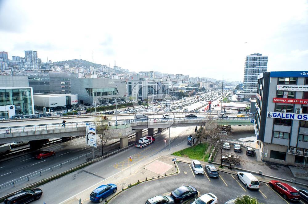 E-5 METRO ÇIKIŞI METRO OFİS'TE KİRALIK GENİŞ OFİS