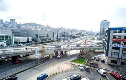 E-5 METRO ÇIKIŞI METRO OFİS'TE KİRALIK GENİŞ OFİS