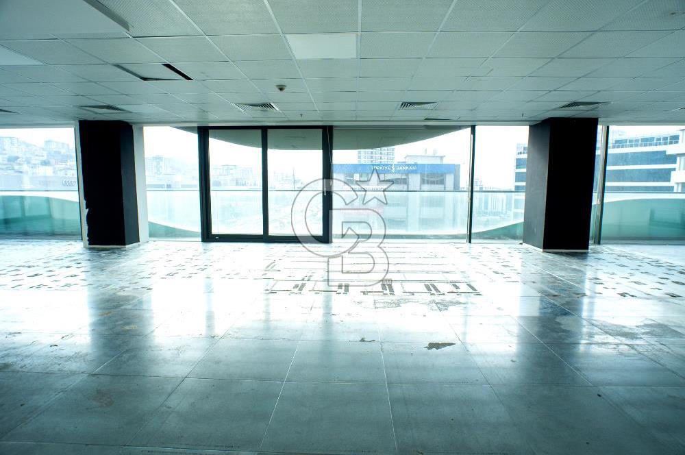 E-5 METRO ÇIKIŞI METRO OFİS'TE 285 M2 KİRALIK GENİŞ OFİS