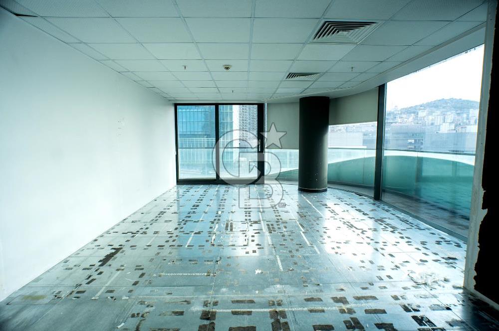 E-5 METRO ÇIKIŞI METRO OFİS'TE KİRALIK GENİŞ OFİS