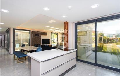 Kuşadası Karaova'da Özel Havuzlu Lüks Malikane