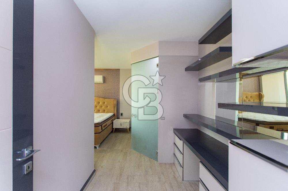 Kuşadası Karaova'da Özel Havuzlu Lüks Malikane