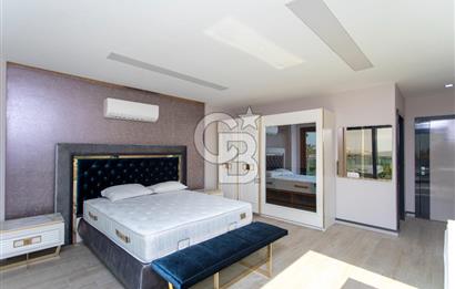 Kuşadası Karaova'da Özel Havuzlu Lüks Malikane