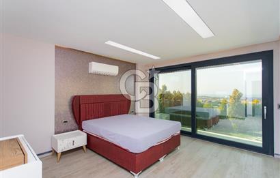 Kuşadası Karaova'da Özel Havuzlu Lüks Malikane