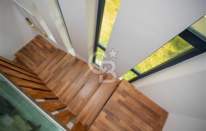 Kuşadası Karaova'da Özel Havuzlu Lüks Malikane