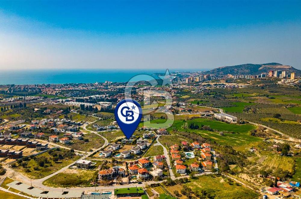 Kuşadası Karaova'da Özel Havuzlu Lüks Malikane