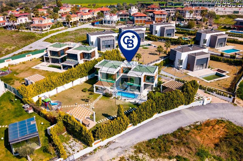 Kuşadası Karaova'da Özel Havuzlu Lüks Malikane