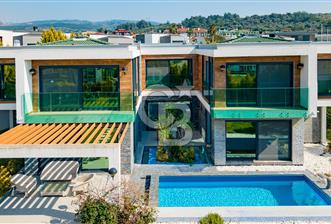 Kuşadası Karaova'da Özel Havuzlu Lüks Malikane - 1 - 341325