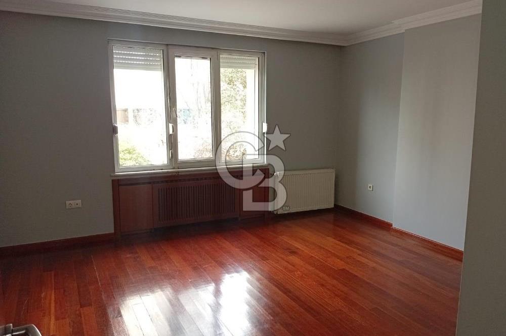 Göztepe Çimenzar Sokak'ta 4+1 Daire