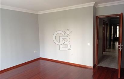 Göztepe Çimenzar Sokak'ta 4+1 Daire