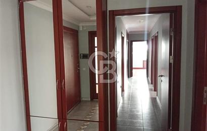 Göztepe Çimenzar Sokak'ta 4+1 Daire