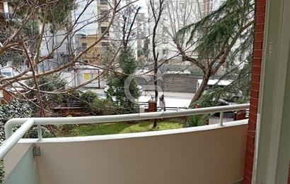 Göztepe Çimenzar Sokak'ta 4+1 Daire