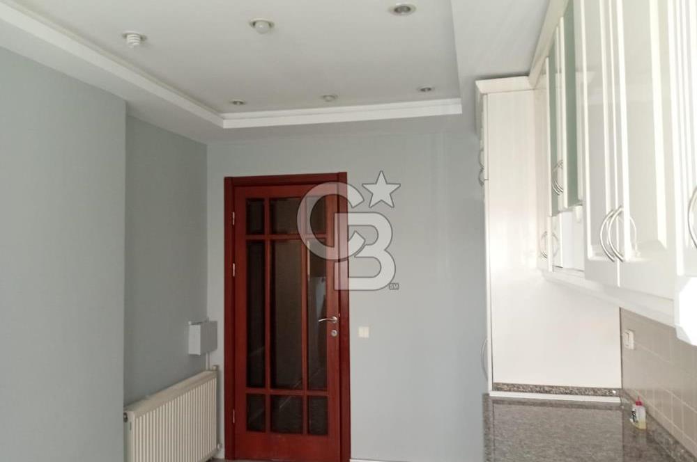 Göztepe Çimenzar Sokak'ta 4+1 Daire