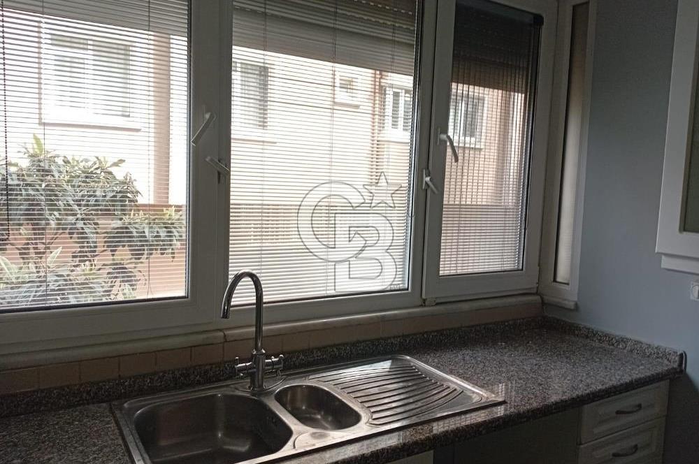 Göztepe Çimenzar Sokak'ta 4+1 Daire