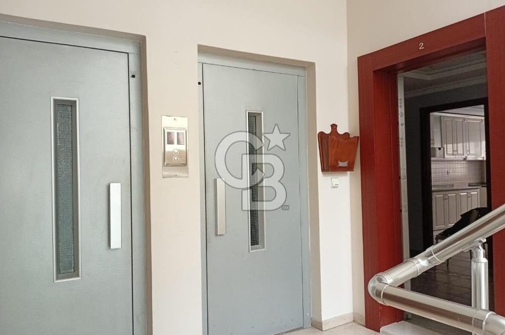 Göztepe Çimenzar Sokak'ta 4+1 Daire