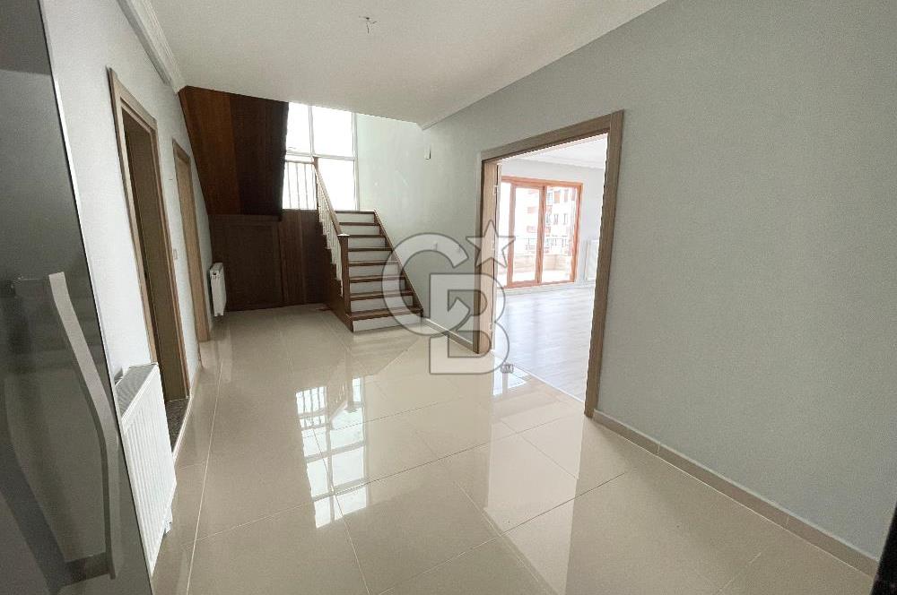 ÇUKURÇAYIR MERKEZİ KONUM SİTE İÇERİSİNDE KİRALIK DUBLEX DAİRE