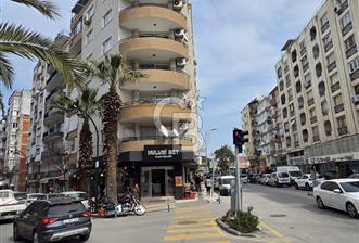 Şehzadeler Merkezi Lokasyonda Geniş 3+1 Köşe Daire - 11 - 341322