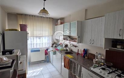 Şehzadeler Merkezi Lokasyonda Geniş 3+1 Köşe Daire