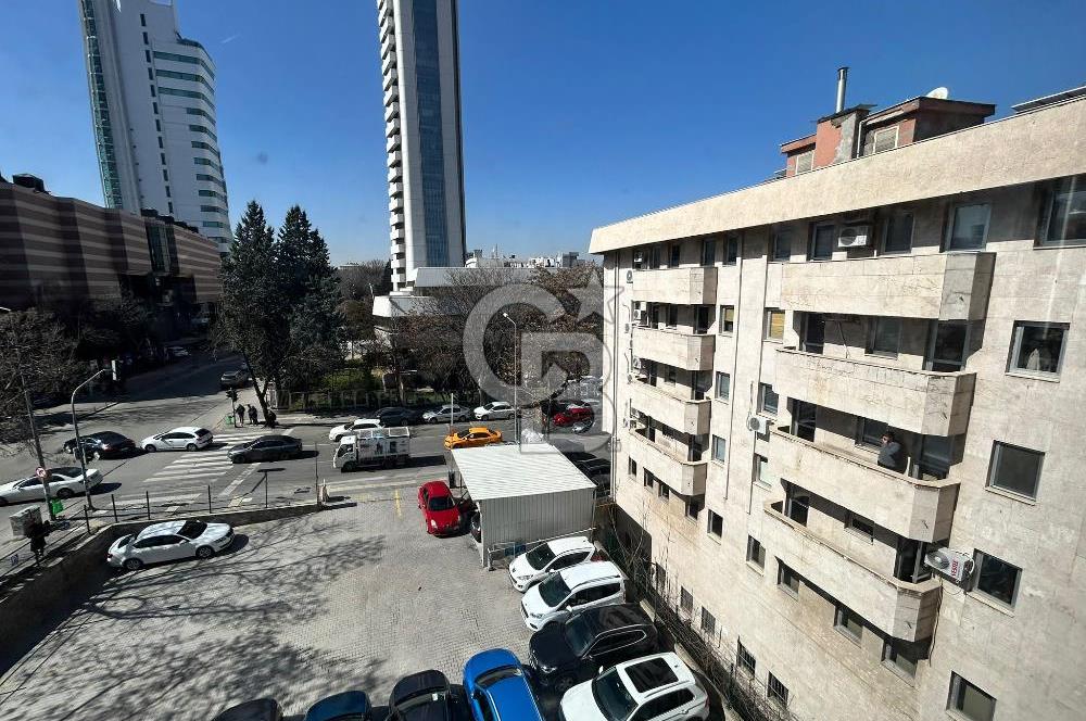 JOHN F. KENNEDY CAD. ÜZERİ SATILIK 1+1 OFİS & BÜRO