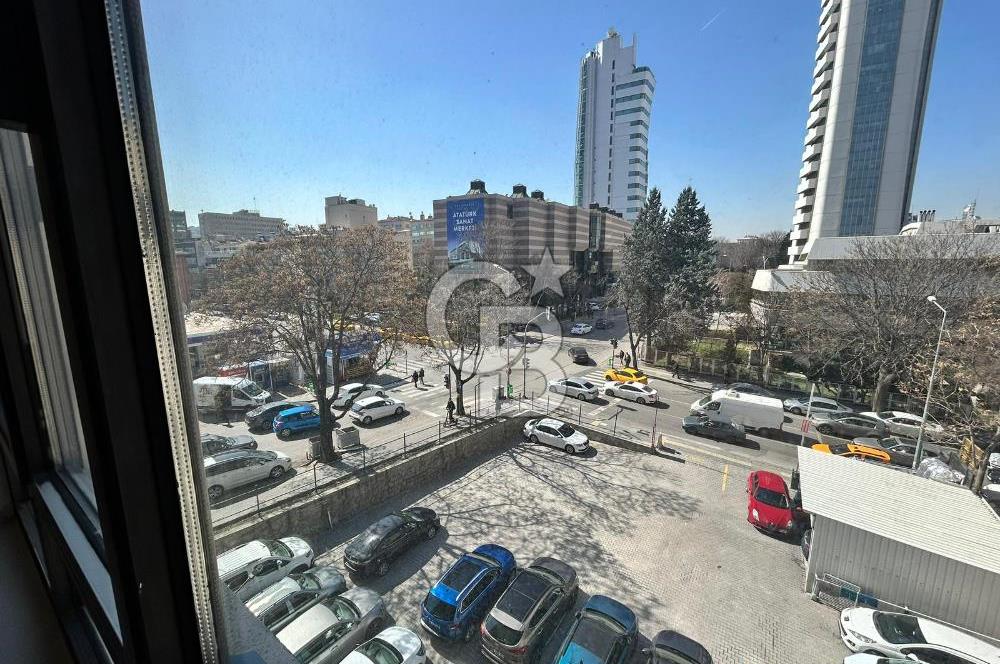 JOHN F. KENNEDY CAD. ÜZERİ SATILIK 1+1 OFİS & BÜRO