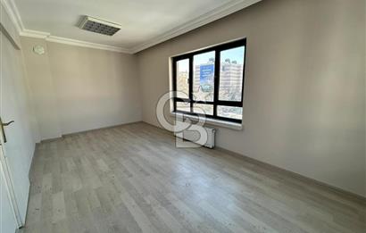 JOHN F. KENNEDY CAD. ÜZERİ SATILIK 1+1 OFİS & BÜRO