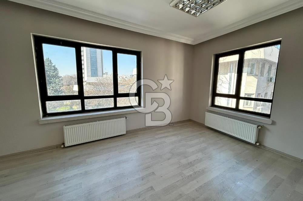 JOHN F. KENNEDY CAD. ÜZERİ SATILIK 1+1 OFİS & BÜRO