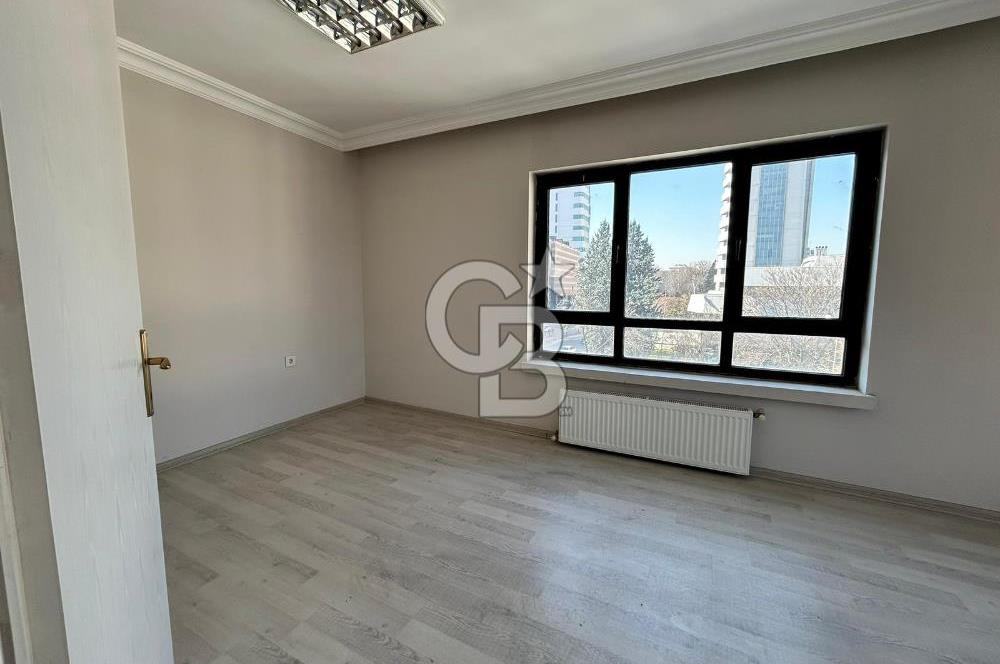 JOHN F. KENNEDY CAD. ÜZERİ SATILIK 1+1 OFİS & BÜRO