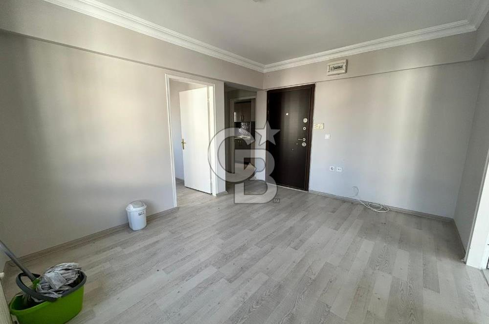 JOHN F. KENNEDY CAD. ÜZERİ SATILIK 1+1 OFİS & BÜRO