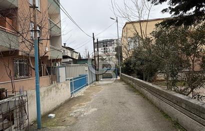 Kartal Topselvi Mahallesinde Üç Artı Bir Kiralık Daire