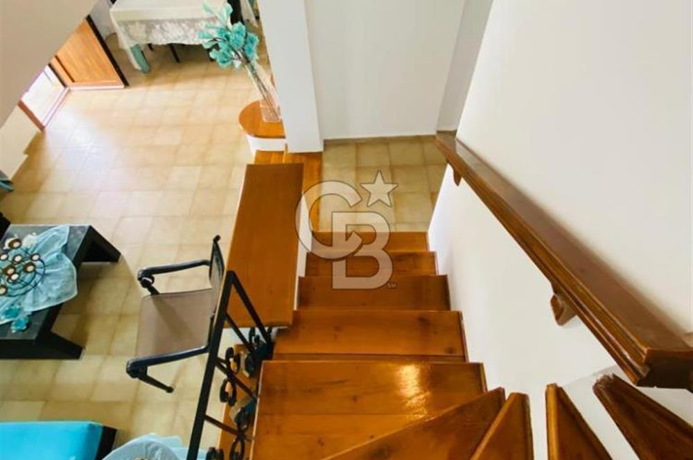 BİTEZ'DE HAVUZLU SİTEDE YILLIK KİRALIK VİLLA