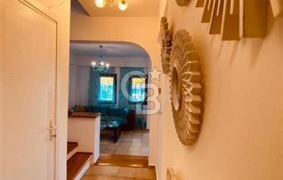 BİTEZ'DE HAVUZLU SİTEDE YILLIK KİRALIK VİLLA