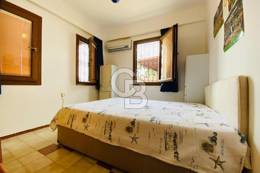 BİTEZ'DE HAVUZLU SİTEDE YILLIK KİRALIK VİLLA