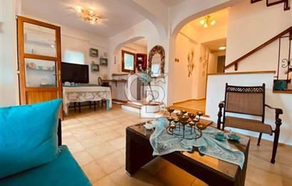 BİTEZ'DE HAVUZLU SİTEDE YILLIK KİRALIK VİLLA