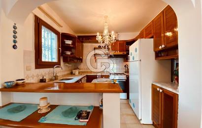 BİTEZ'DE HAVUZLU SİTEDE YILLIK KİRALIK VİLLA