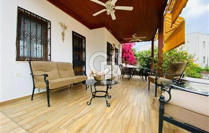 BİTEZ'DE HAVUZLU SİTEDE YILLIK KİRALIK VİLLA