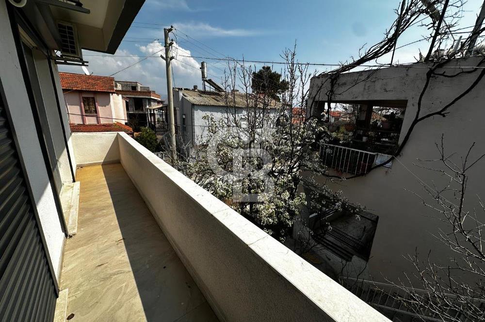 SEFERİHİSAR DOĞANBEY'DE DENİZE YAKIN - İKİZ VİLLALI SATILIK MÜLK