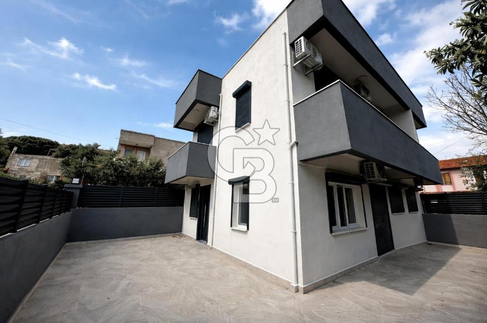 SEFERİHİSAR DOĞANBEY'DE DENİZE YAKIN - İKİZ VİLLALI SATILIK MÜLK