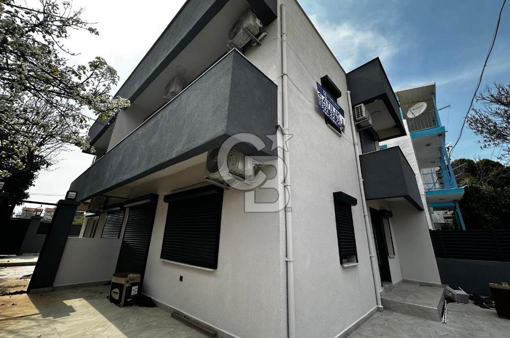 SEFERİHİSAR DOĞANBEY'DE DENİZE YAKIN - İKİZ VİLLALI SATILIK MÜLK