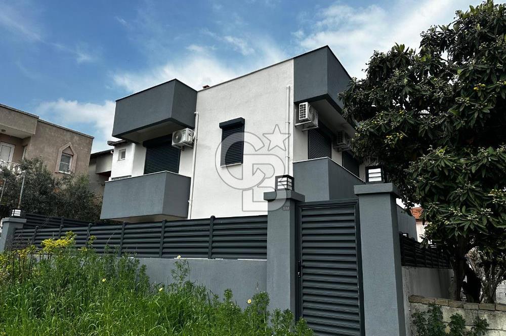 SEFERİHİSAR DOĞANBEY'DE DENİZE YAKIN - İKİZ VİLLALI SATILIK MÜLK