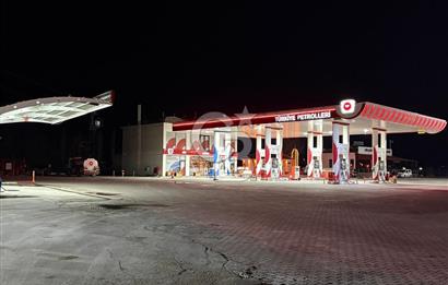 Eskişehir Sivrihisar yolunda akaryakıt istasyonu 