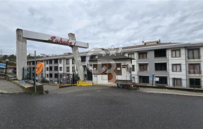 Serdivan Kemalpaşa Suhube 1 Sitesinde Geniş 145 m² Ara Kat 3+1