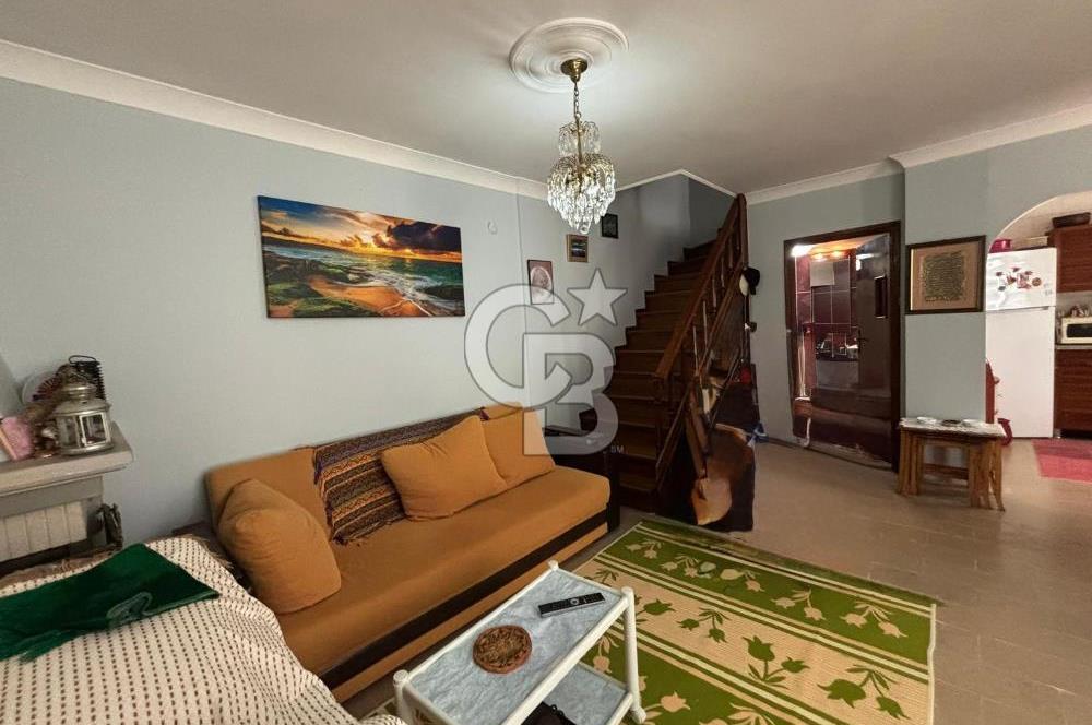 SİTE İÇİNDE DENİZE SIFIR YAZ-KIŞ OTURUMA UYGUN VİLLA