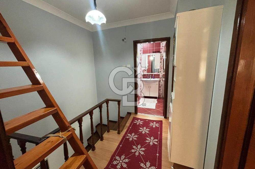 SİTE İÇİNDE DENİZE SIFIR YAZ-KIŞ OTURUMA UYGUN VİLLA