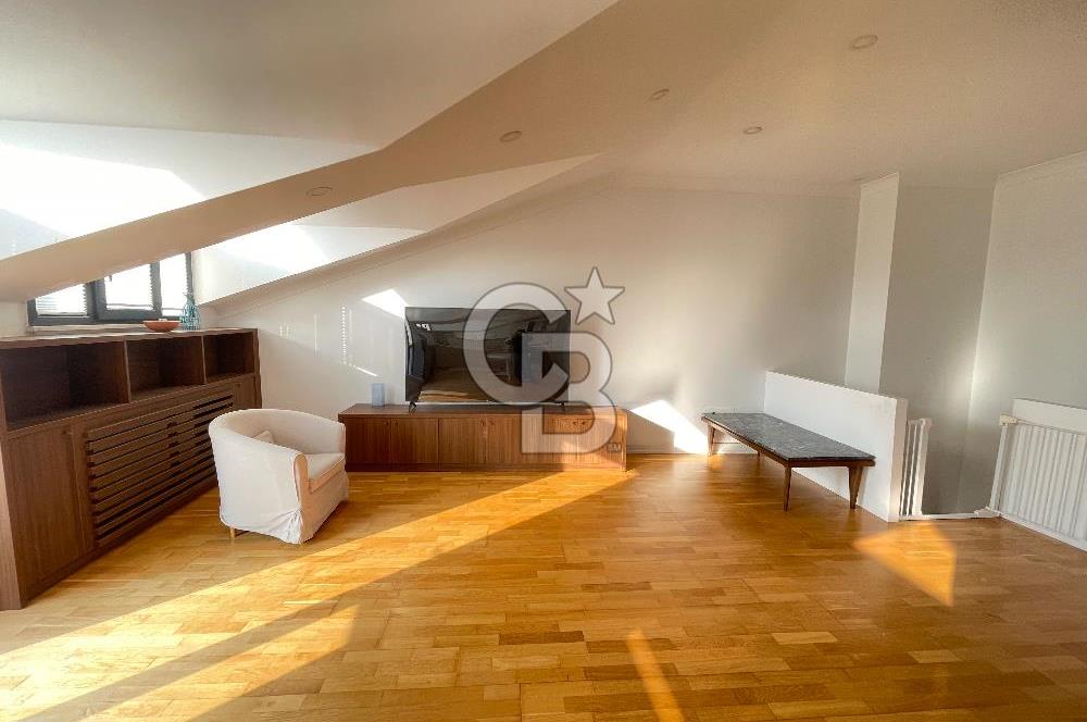 SALACAK'TA FERAH,DENİZ MANZARALI 3+1 DUBLEKS DAİRE 