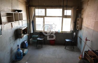 Tarihi Yarımada Kapalıçarşının yanında satılık dükkan